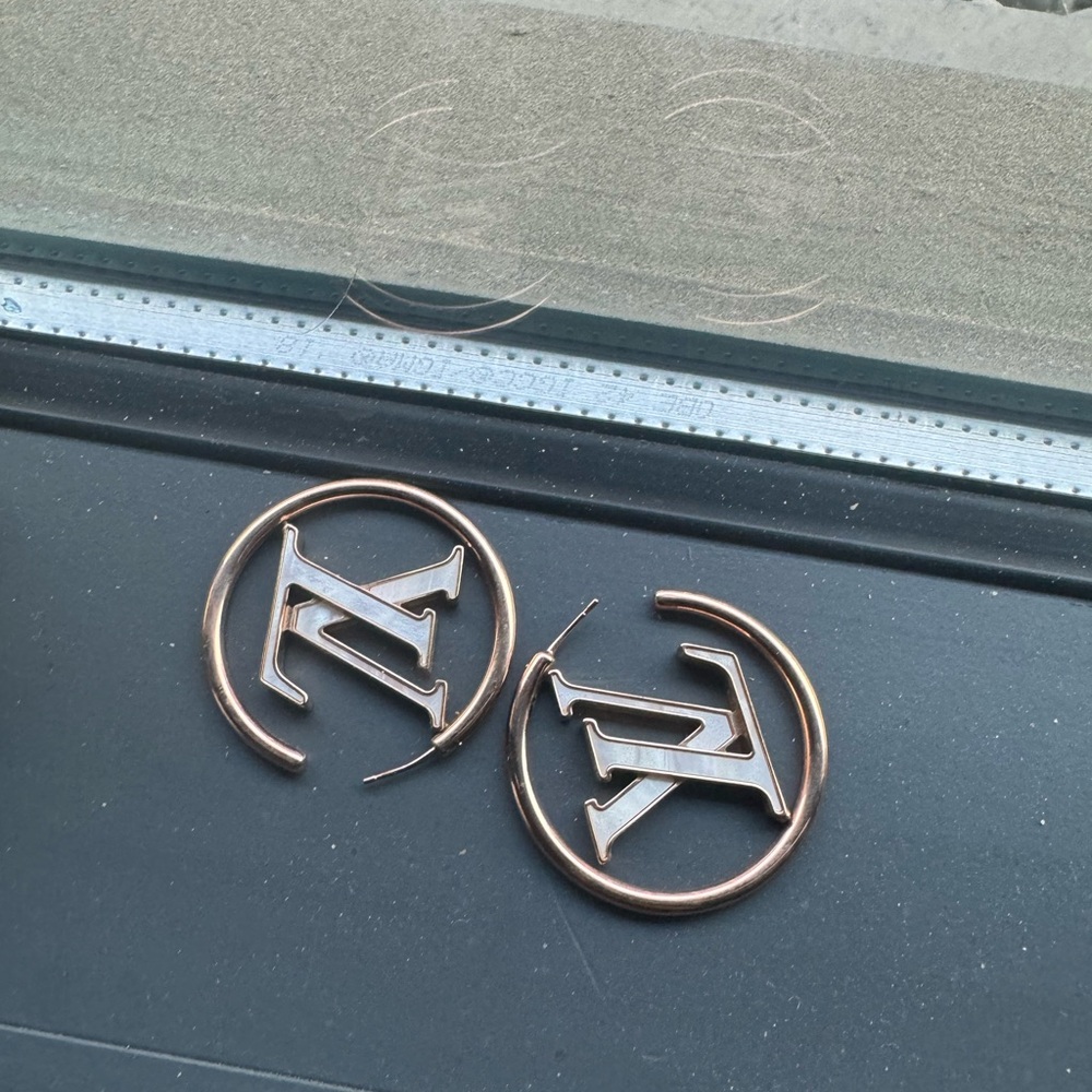Louis Vuitton Elegant Two-Tone Hoop Earrings